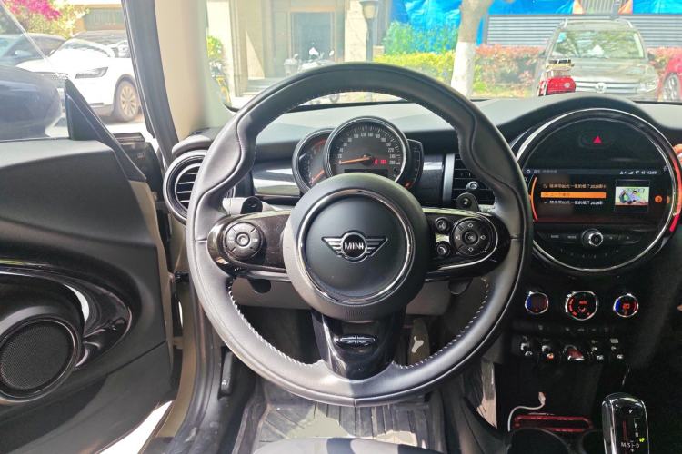 Used MINI 2019 2.0T COOPER S Artist Steering Wheel