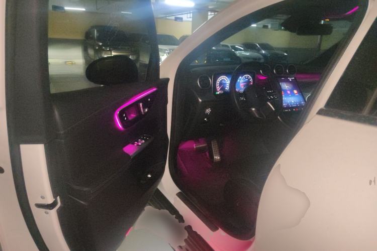 Used Mercedes-Benz GLC Coupe 2025 GLC 260 4MATIC Coupe SUV Driver Seat