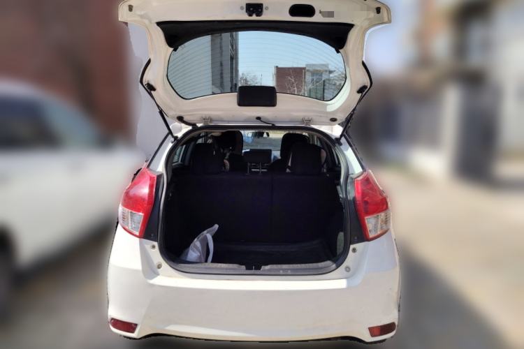 Used Toyota YARiS L Zhi Xuan 2015 1.5E Automatic Charm Edition