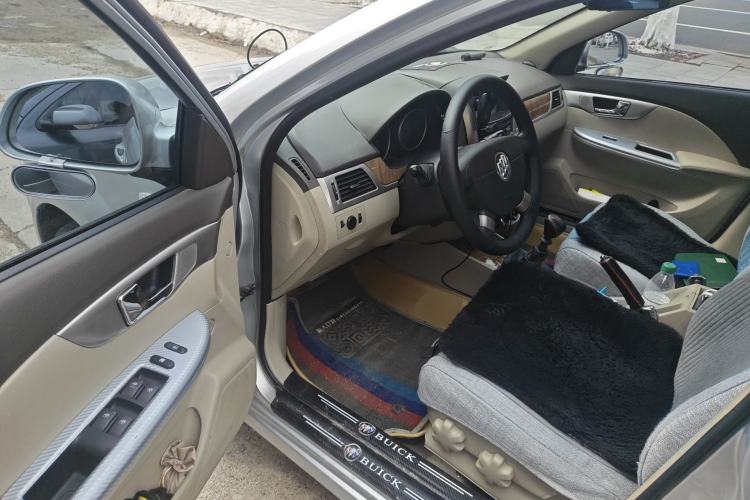 Used Buick Excelle 2015 1.5L Manual Classic Trim Driver Seat