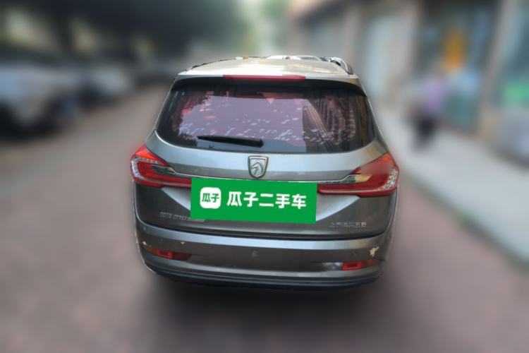 Used Baojun 310W 2017 1.5L Manual Fashion Model China V
