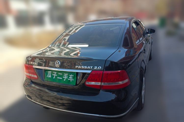 Used Volkswagen Passat 2009 2.0L MFI Manual Luxury Edition