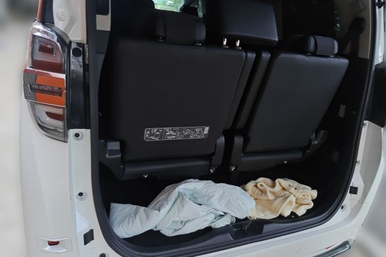 Used Toyota Vellfire 2021 Crown Dual-Engine 2.5L HV Luxury Edition Trunk