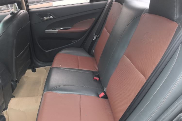 Used BYD F3 2015 Energy-Saving Edition 1.5L Manual Luxury Model
