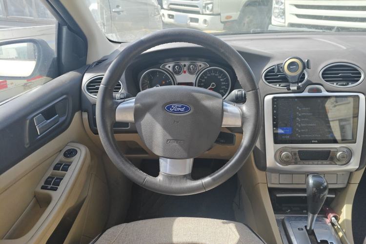 Used Ford Focus 2013 Hatchback Classic 1.8L Automatic Fashion Edition