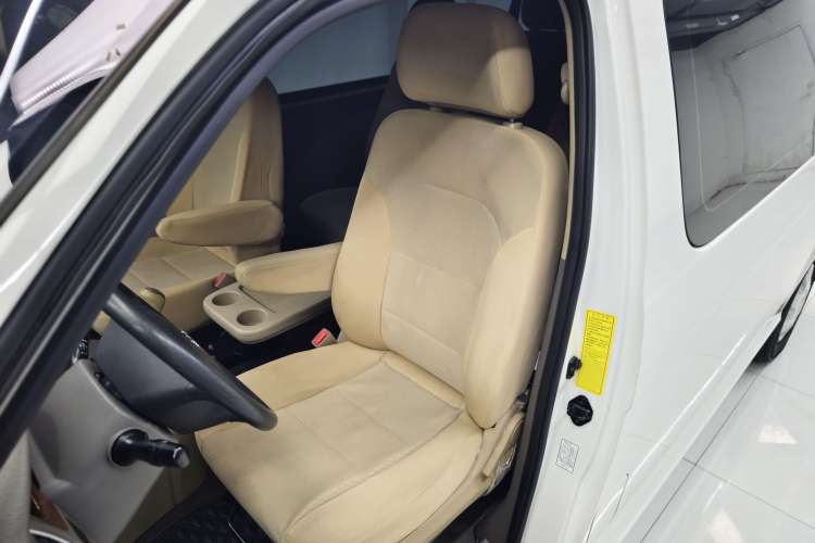 Used Foton Scenic G5 2022 2.0T Diesel Business & Travel Van 7/9 Seats 4F20TC3
