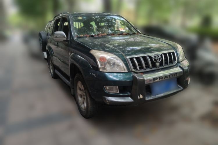 Used Toyota Prado 2004 GX 2.7 Automatic Model Front Right 45 Deg