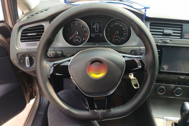 Used Volkswagen Golf 2015 1.4TSI Automatic Comfort Model
