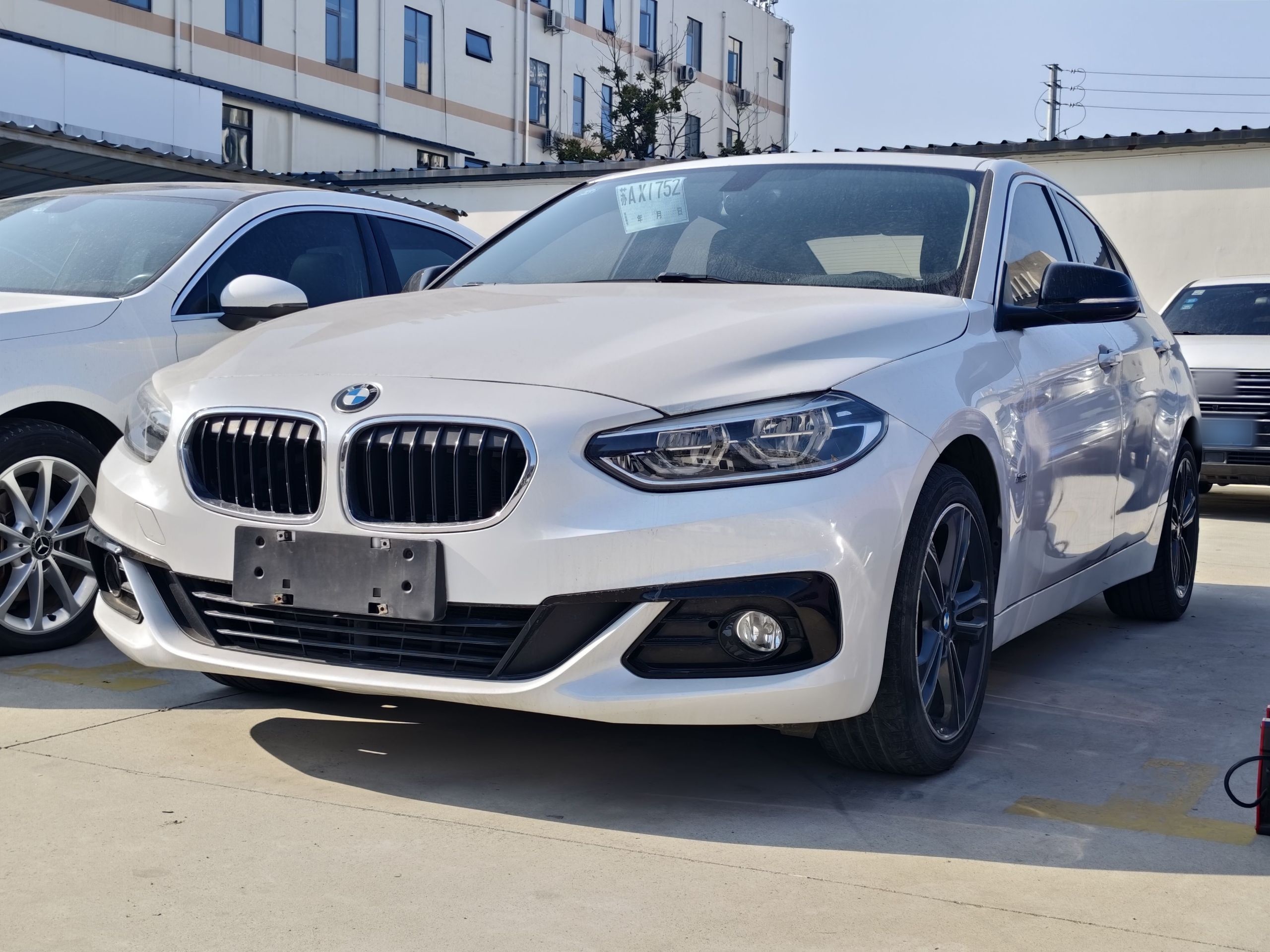 Parte inferior delantera