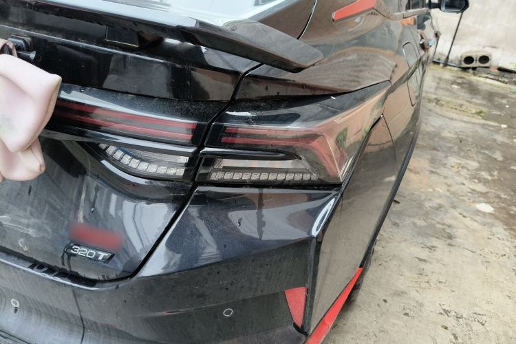 Used Dongfeng Aeolus Yixuan MAX 2021 1.5T Dark Night Sharp Edition Right Rear Taillight