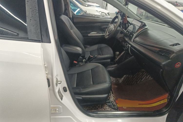 Used Toyota YARiS L Zhi Xuan 2015 1.5E Automatic Charm Edition