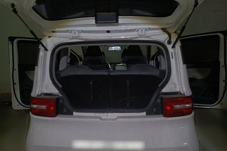 Used Wuling Hongguang MINIEV 2022 Easy Version Lithium-NMC Trunk