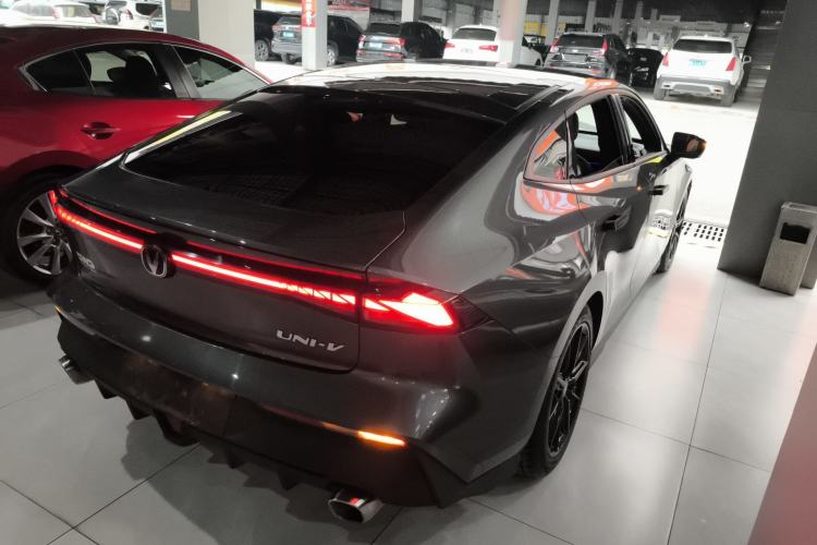 Used CHANGAN UNI-V 2022 1.5T Prestige Version