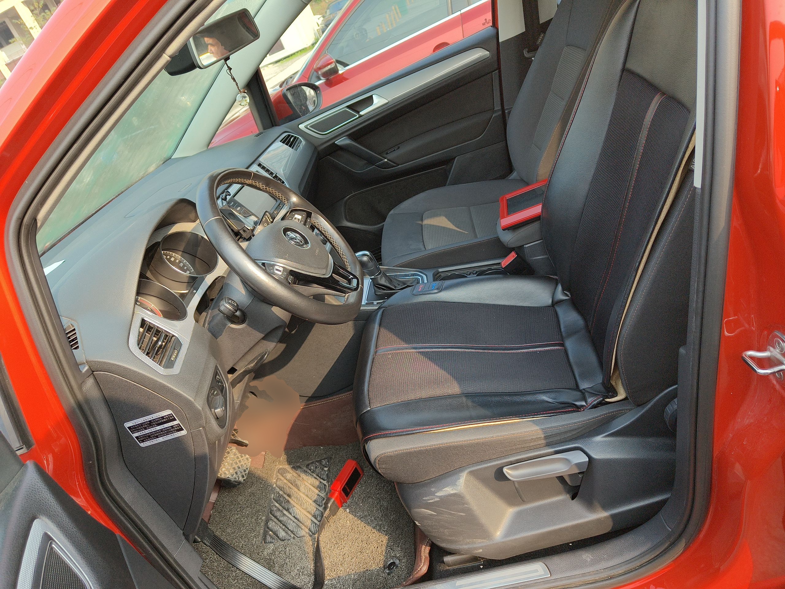 Переднее сиденье в автомобиле