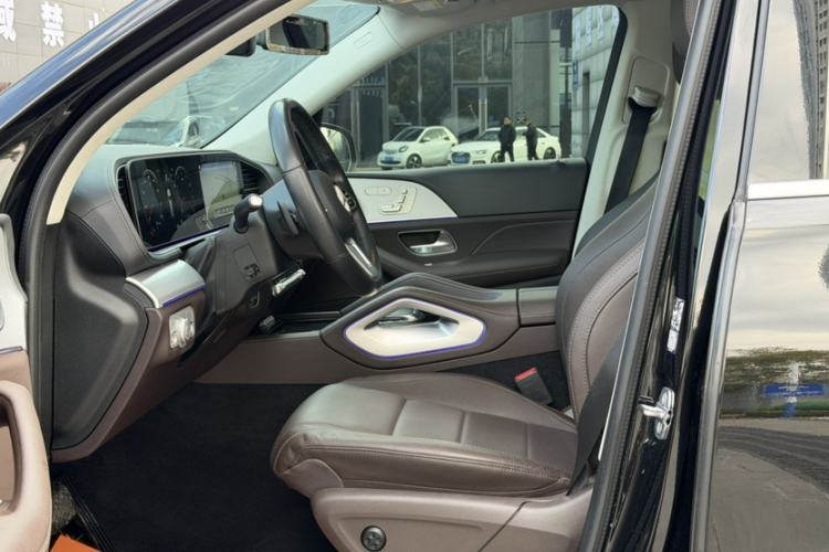 Used Mercedes-Benz GLS 2021 GLS 400 4MATIC Interior 8