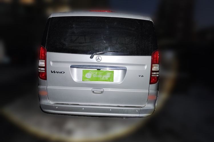 Used Mercedes-Benz Viano 2011 2.5L Navigator Edition