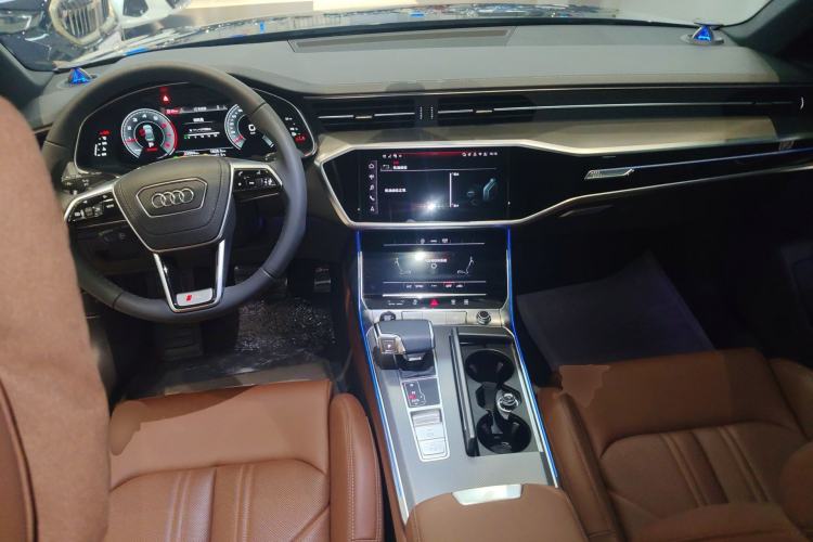 Used Audi A6L 2025 Revised 40 TFSI Luxury Dynamic Edition Center Console