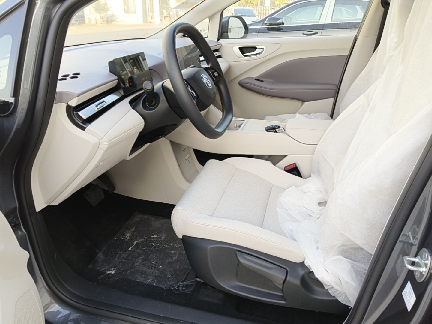 MG 4 EV 2026 Revised 437 Carefree Edition — снимка 17