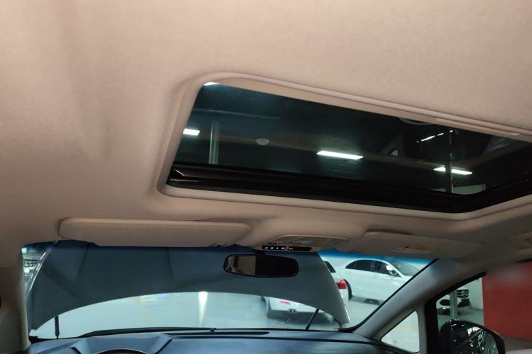 Used Buick GL8 2021 ES Landtrek 653T Comfort Edition