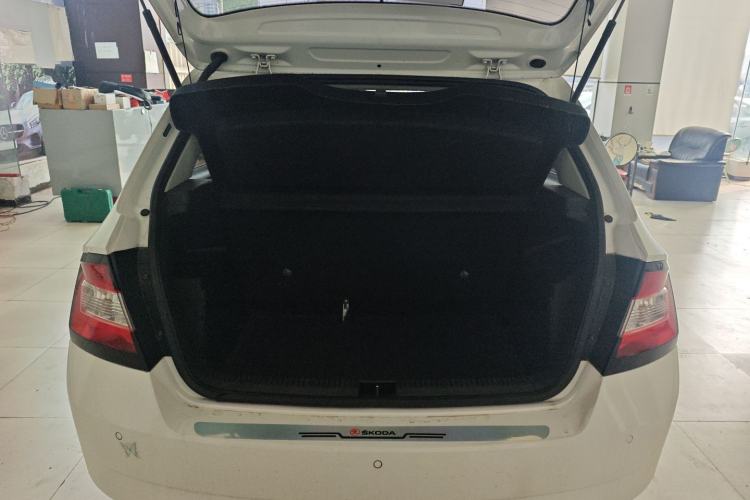 Used Skoda Fabia 2017 1.4L Automatic Car Enjoy Edition