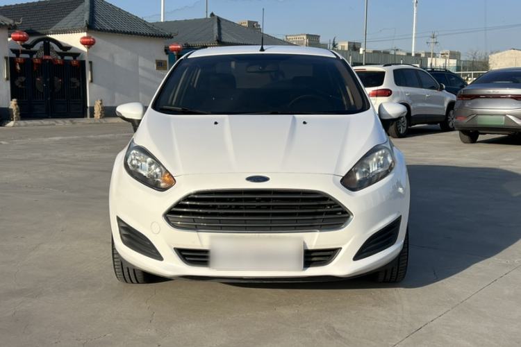 Used Ford Fiesta 2013 Sedan 1.5L Manual Fashion Edition
