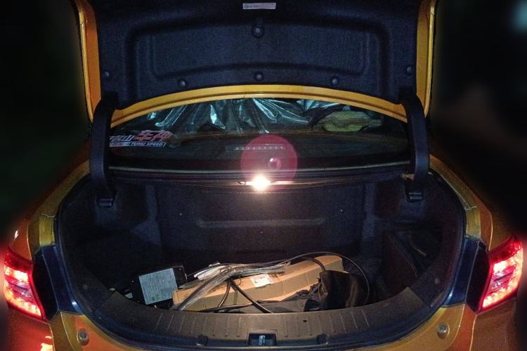 Used BYD Qin New Energy 2015 1.5T Dual-Crown Flagship Plus Edition Trunk