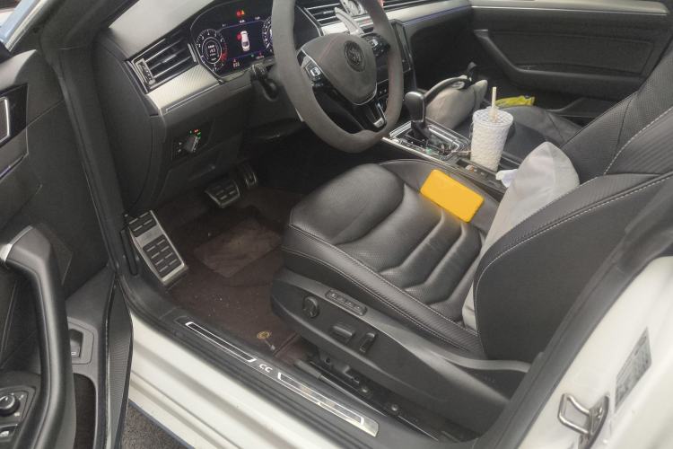 Used Volkswagen FAW-Volkswagen CC 2019 330TSI Glamour Edition China V Standard Driver Seat