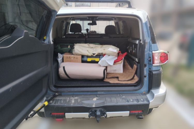 Used Toyota FJ Cruiser 2013 4.0L Trunk