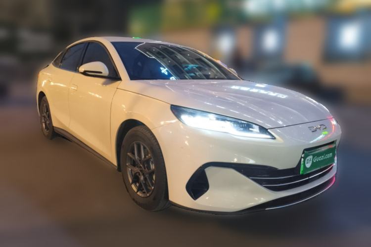 Used BYD Seal 06 New Energy 2024 DM-i 80KM Luxury Model Front Right 45 Deg