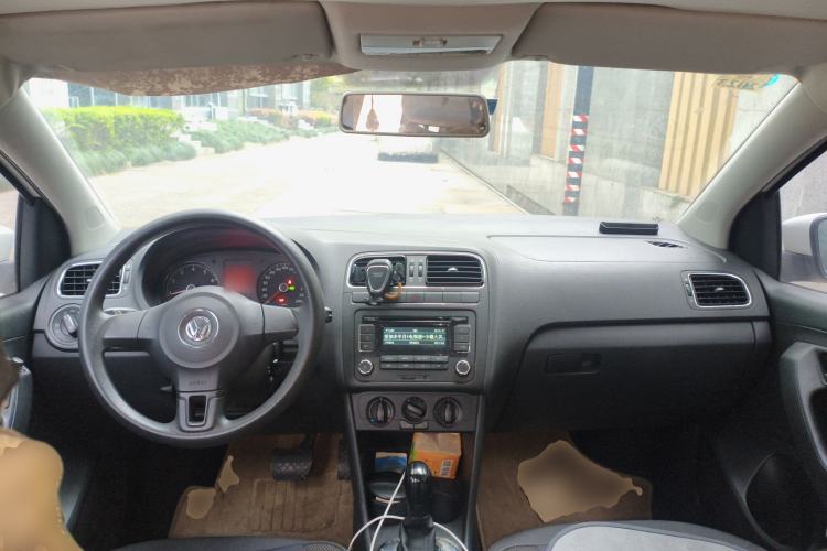 Used Volkswagen Polo 2011 1.6L Automatic ZhiShang Version
