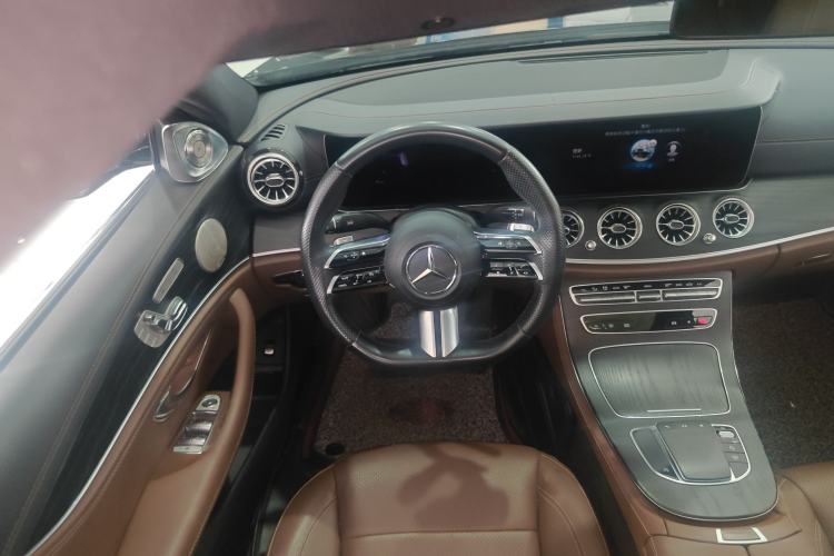 Used Mercedes-Benz E-Class 2023 Restyled E 300 L Sport Luxury Edition Steering Wheel
