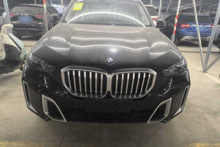 Used BMW X5 2023 xDrive 30Li Luxury M Sport Package Exterior 1