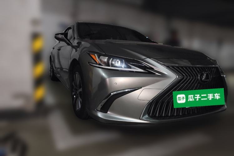 Used Lexus ES 2018 200 Luxury Edition China V Standard
