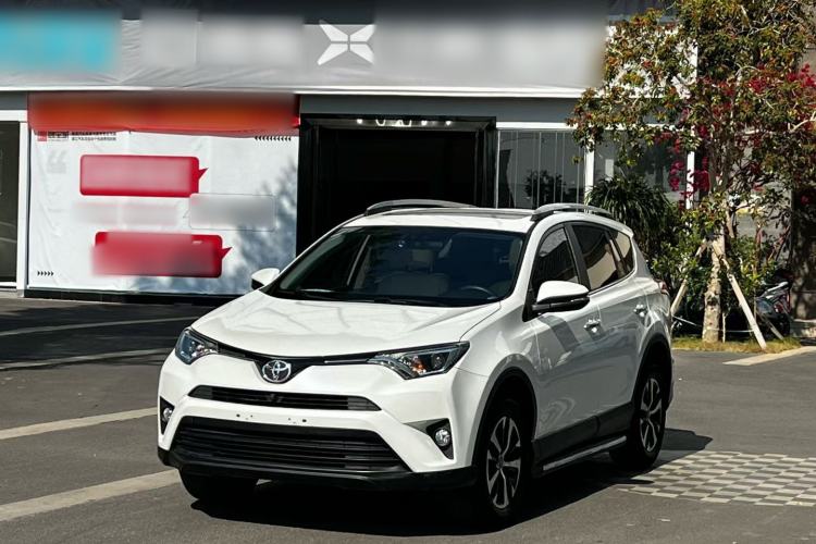 Used Toyota RAV4 2016 2.0L CVT Two-Wheel Drive Fashion Edition China V Standard
