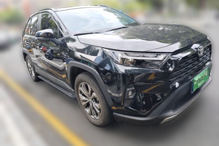 Used Toyota RAV4 2023 2.0L CVT Two-Wheel Drive Fashion Plus Edition
