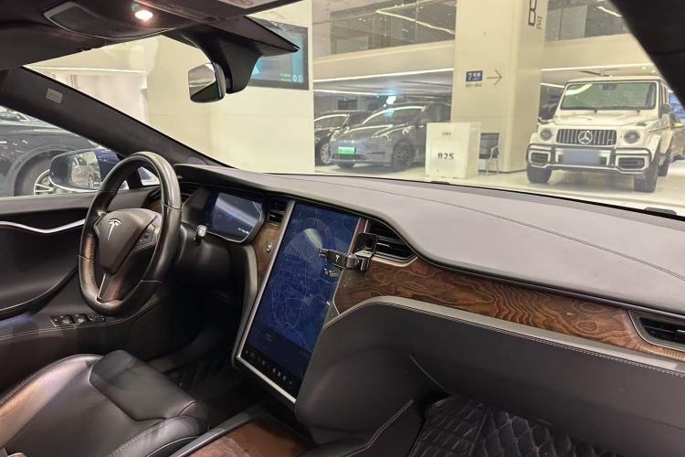 Used Tesla Model S 2017 S 75D Standard Range Edition Interior 6