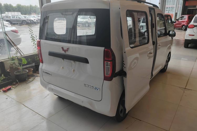 Used Wuling Zhiguang New Energy 2025 Model 305km Ambitious Edition