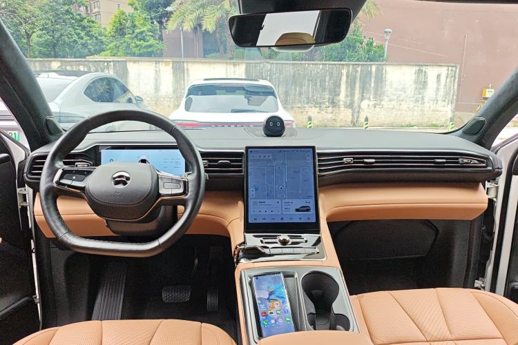 Used Nio ES8 2020 580 km Signature Edition 7-Seater Version Center Console