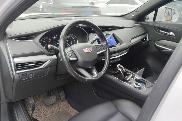 Used Cadillac XT4 2020 28T Two-Wheel-Drive Leading Version