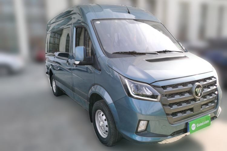 Used Foton Toano 2024 Tuyano Pro Multi-Function 2.0T Manual Rear-Drive Long Wheelbase Mid-Roof Design Single Rear Tire—Available in 5/6/7/9-Seater Configurations Front Right 45 Deg