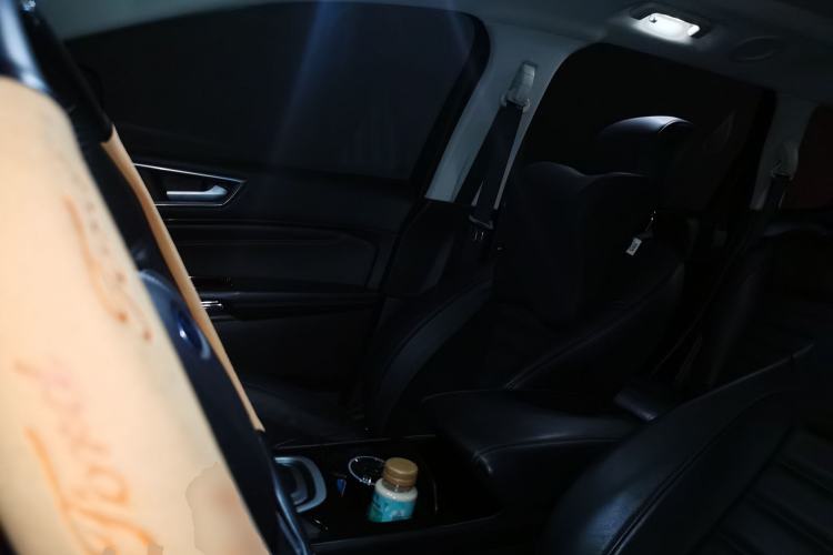 Used Ford Edge 2016 EcoBoost 245 Four-Wheel Drive Titanium Edition 7-Seater
