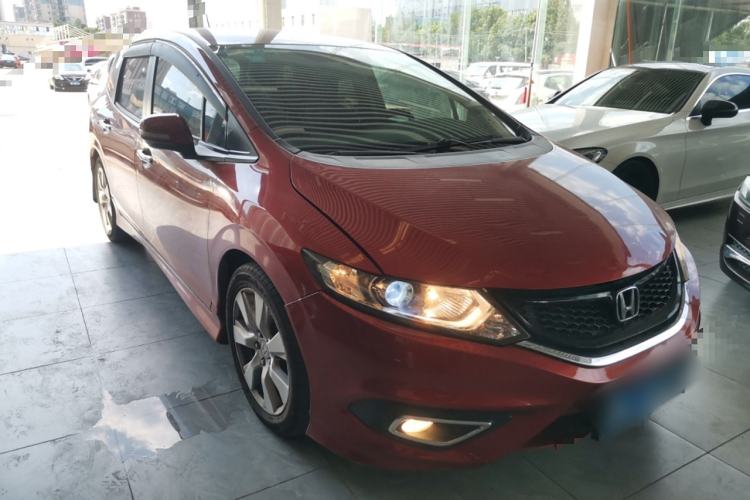 Used Honda Jade 2013 1.8L automatic Comfort version 5 seats