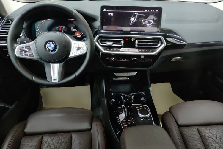 Used BMW X3 2023 xDrive25i M Sport Package Center Console