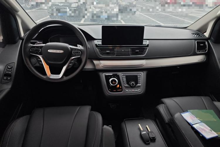 Used SAIC MAXUS G20 2023 Facelifted ES 2.0T Gasoline Automatic Value Edition Center Console