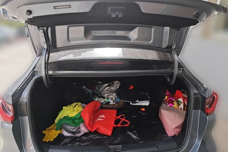 Used Roewe i5 2023 1.5L Manual Comfort Edition
