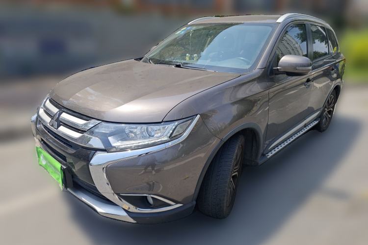 Used Mitsubishi Outlander 2018 2.0L Two-Wheel Drive Glory Edition 5 Seats