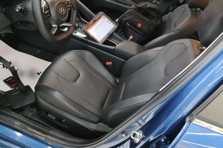 Used Hyundai Elantra 2021 1.5L CVT LUX Prestige Edition Left Front Seat