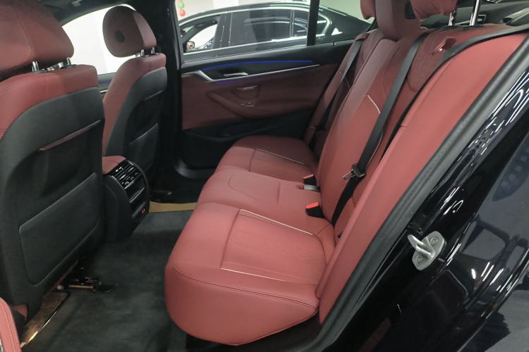 Used BMW 5 Series 2023 530Li Leading Model M Sport Package Left Rear Seat