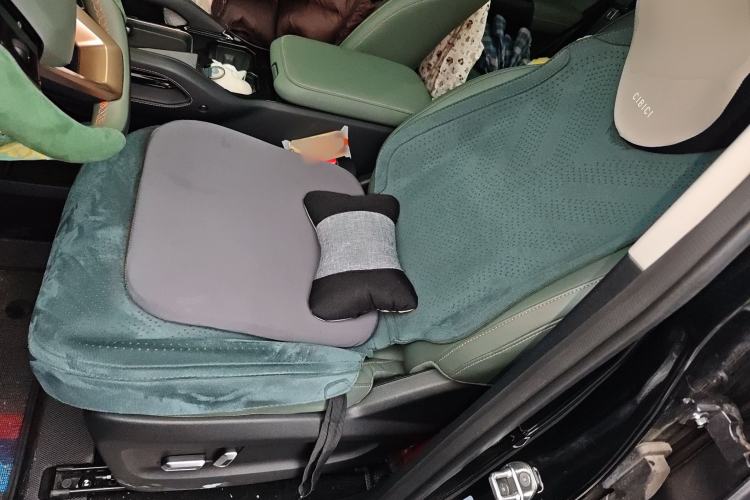 Used iCAR 03 2024 401km Two-Wheel Drive Standard Advanced Version Left Front Seat