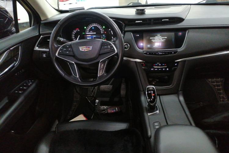 Used Cadillac XT5 2017 Anniversary Edition 28T Four-Wheel Drive Luxury Model